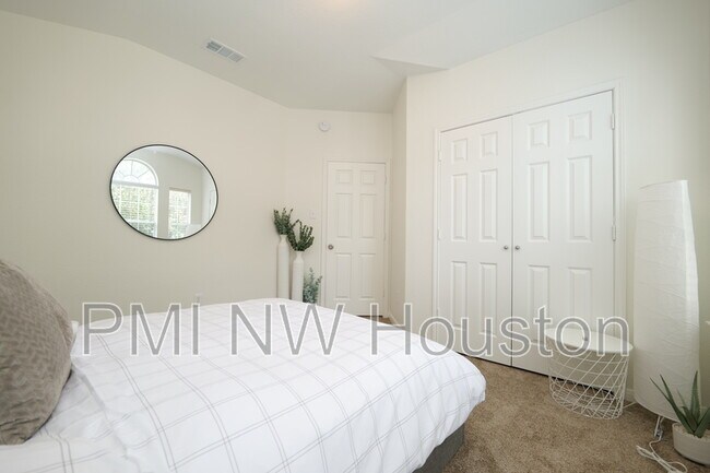 Building Photo - 1203 Lavender Shade Ct