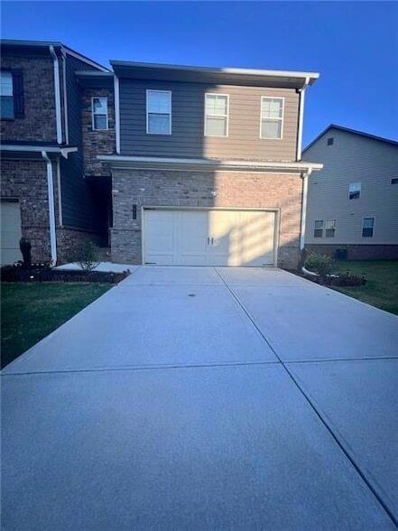 Building Photo - 2085 Manor Pointe Dr