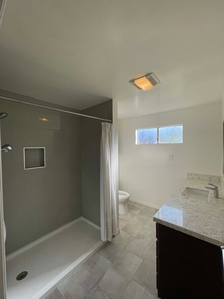 Bathroom 2 - 5033 Campo Rd