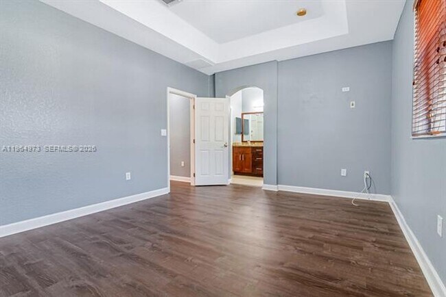 Building Photo - 11507 NW 77th St