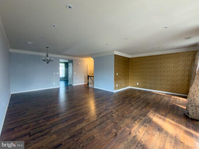 Building Photo - 23548 Buckland Farm Terrace