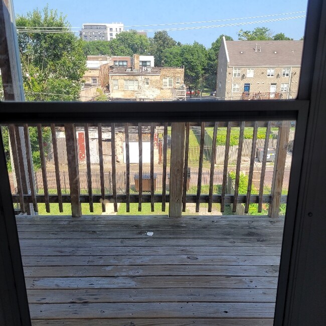 Building Photo - 4319 S Michigan Ave