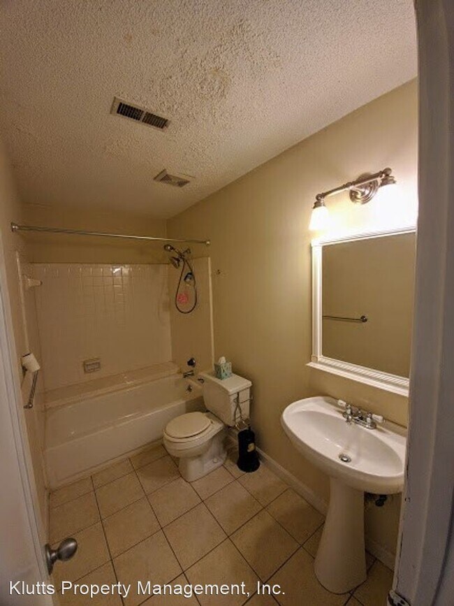 Building Photo - 3 br, 2 bath House - 3738 Sweetgrass