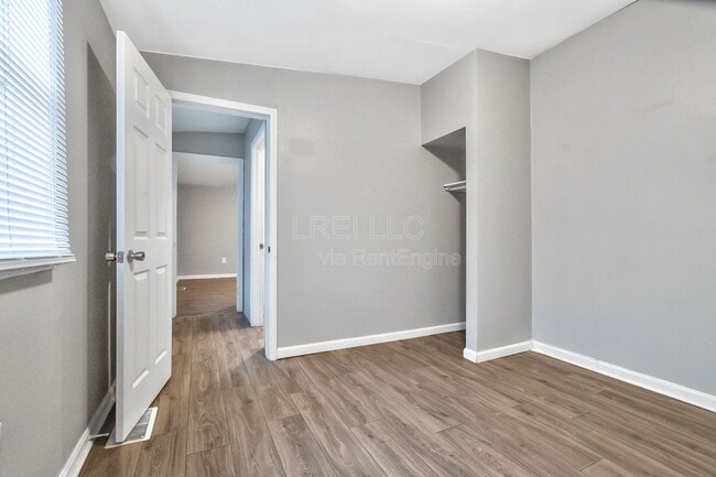 Building Photo - 119 N 34th St