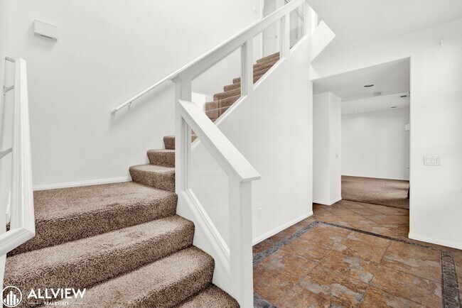 Building Photo - Spacious Coastal Condo with Rooftop Ocean ...