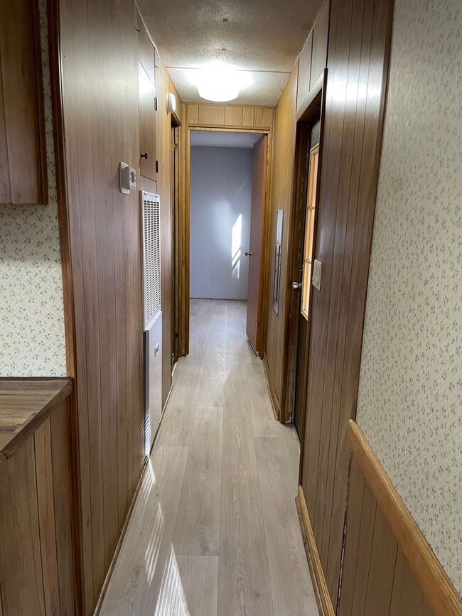 Building Photo - 2 BED, 2 BATH MOBILE HOME