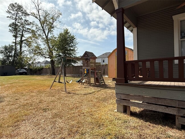 Building Photo - 2519 Paul Quinn St