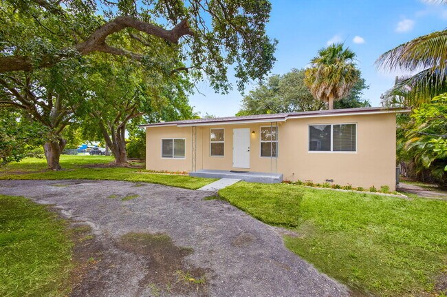 Primary Photo - 2609 Richard Rd