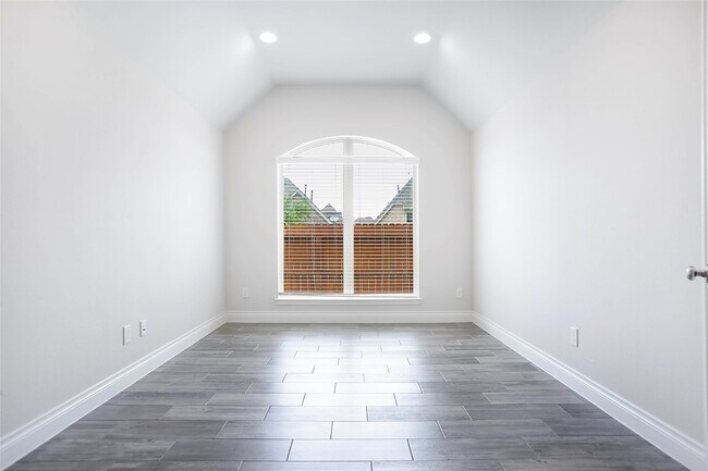 Building Photo - 28203 Checker Bend Ln