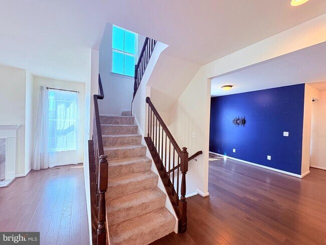 Building Photo - 1071 Coastal Ave