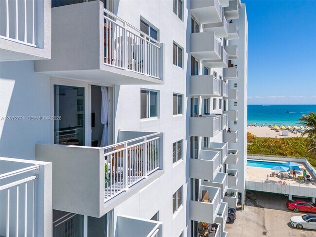 Building Photo - 345 Ocean Dr