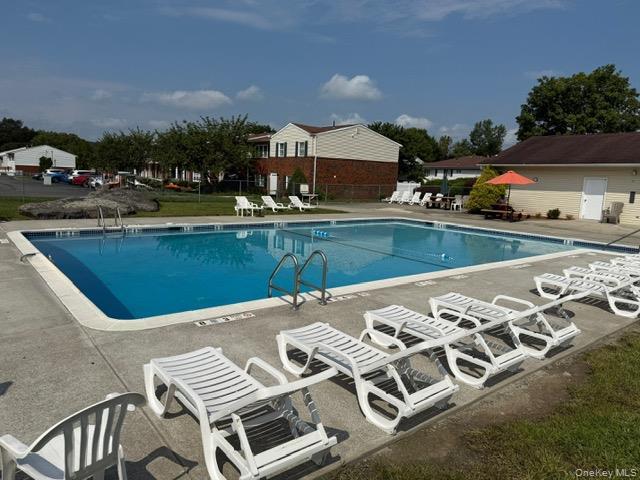 Building Photo - 276 Temple Hill Rd