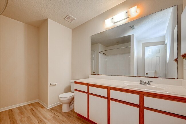Building Photo - 7218 Fox Cub Ln