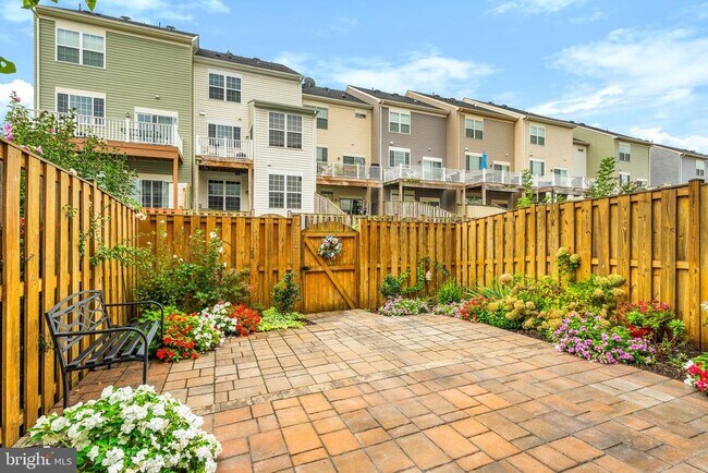 Building Photo - 8479 Randell Rdg Rd