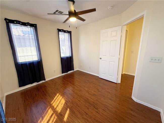 Building Photo - 1072 Valetta Flat Ave