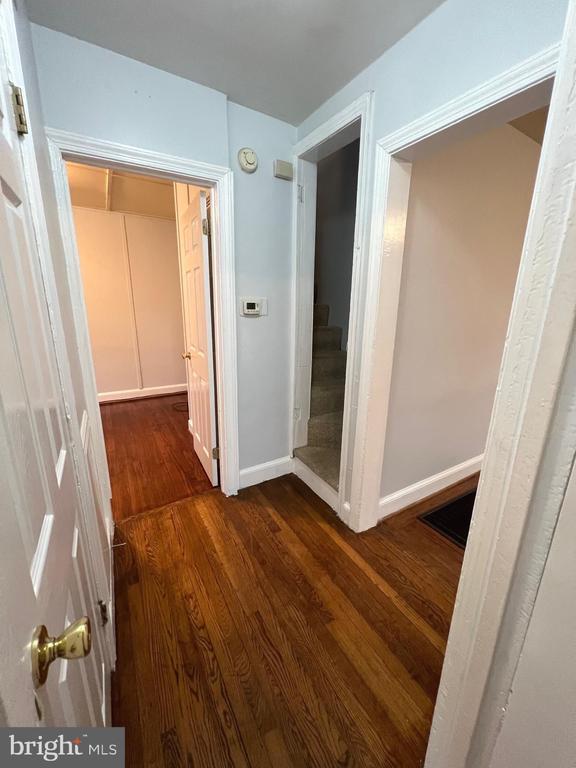 Building Photo - 3712 Lawrence Ave