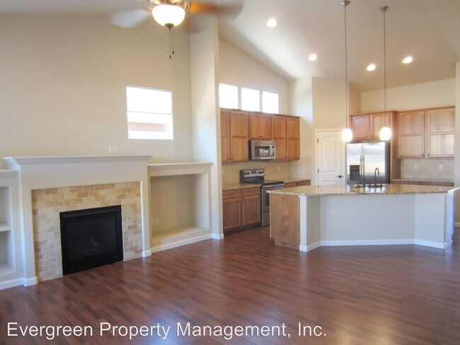 Building Photo - 3 br, 2.5 bath House - 2286 Trestle Rd