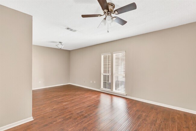 Building Photo - 7214 Dogwood Trail Dr