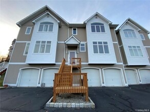 Building Photo - 90 Corbin Hill Rd