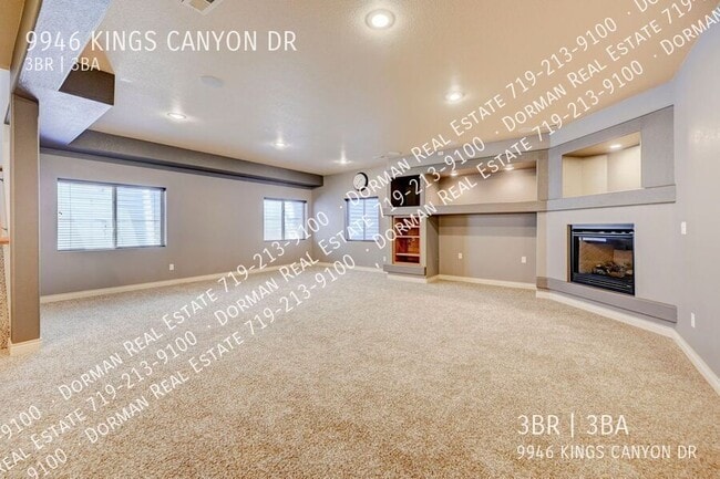 Building Photo - 9946 Kings Canyon Dr