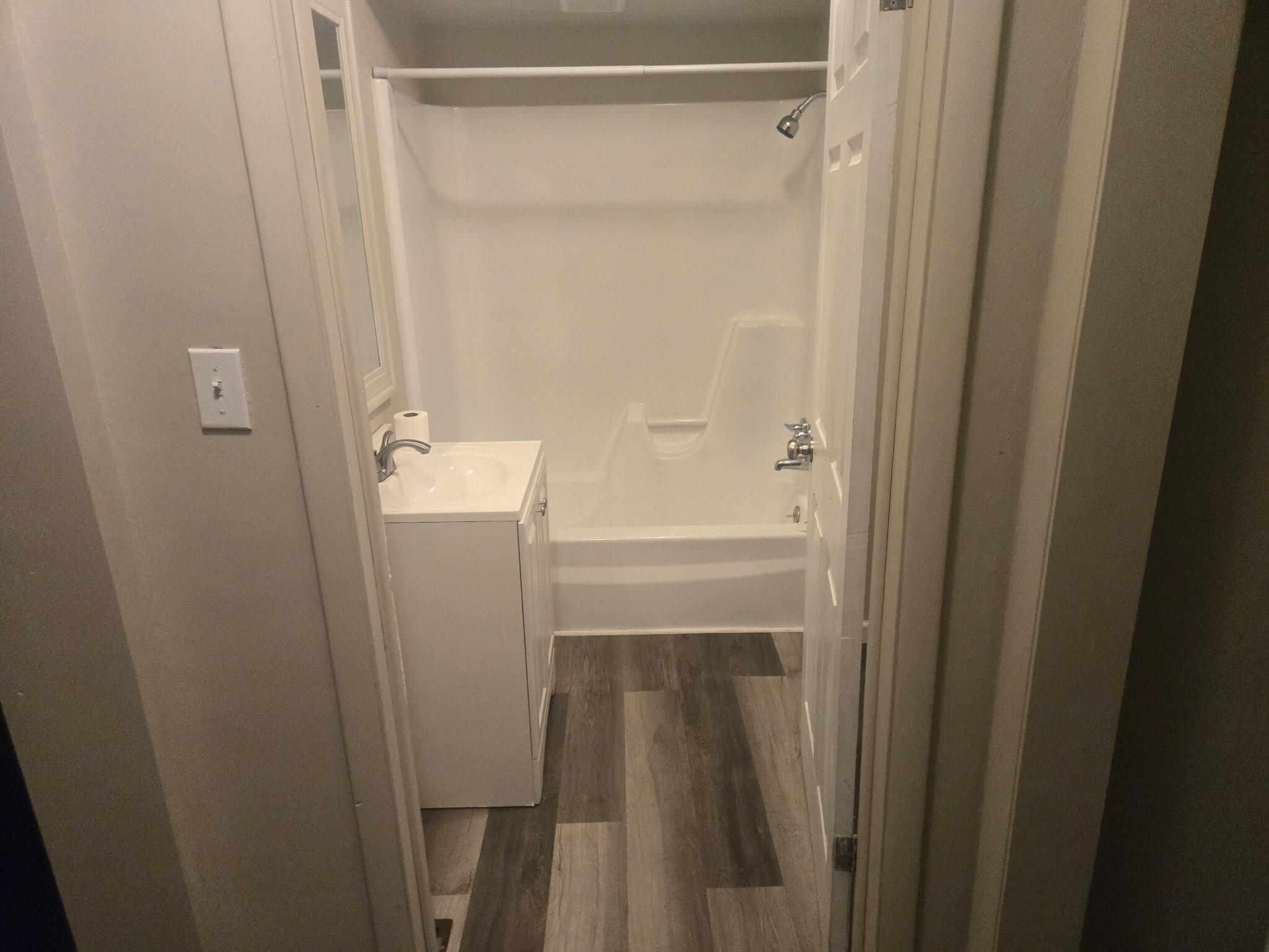 Building Photo - 920 Adams St