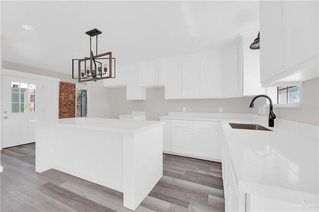 Building Photo - 26 Tiquisate Ave