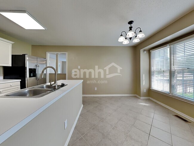 Building Photo - 6307 Stonewick Dr