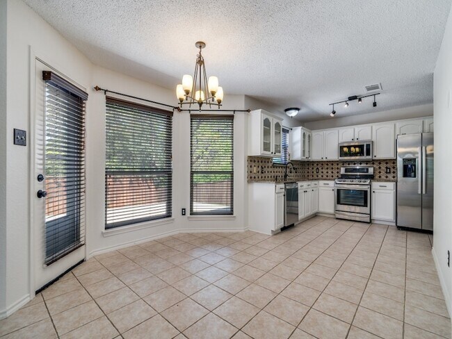 Building Photo - 8605 Treasure Cove