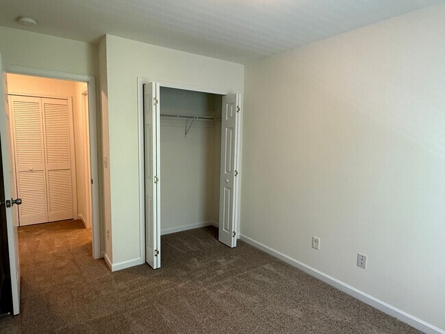 Building Photo - 13138 Erwin Rd