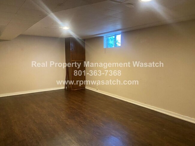 Building Photo - $500 Off Move In Special on This Spacious ...