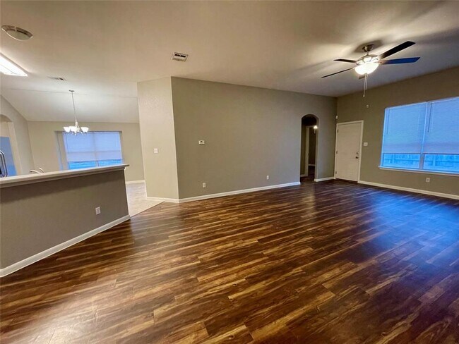 Building Photo - 800 Orchard St