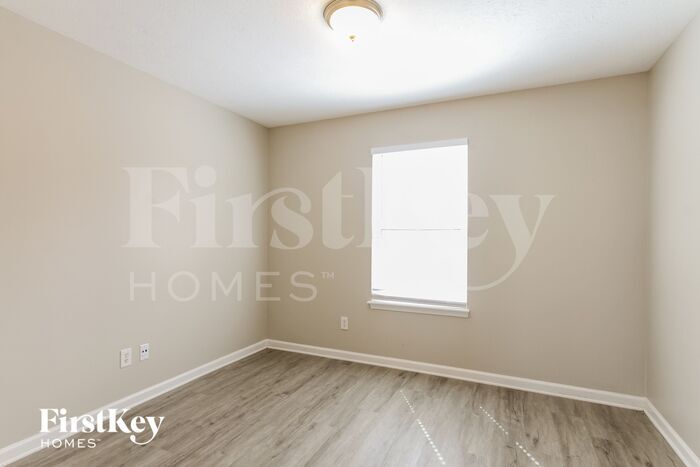 Building Photo - 3521 Ashgrove Dr