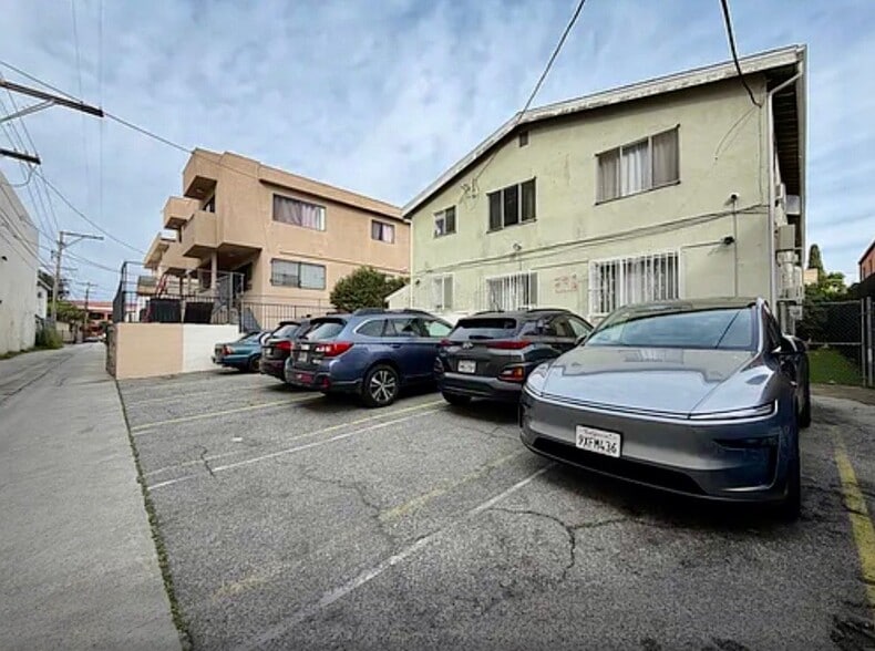 Building Photo - 5826 Gregory Ave