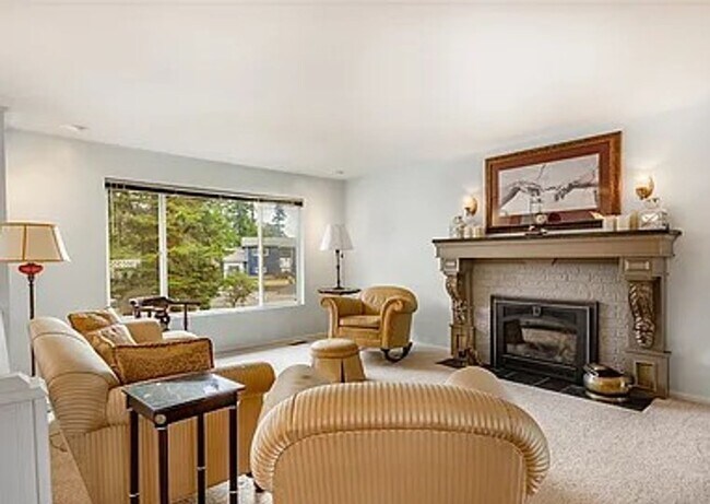 Building Photo - Beautiful Home with 4 Bedrooms and 2 Bathroom available for Rent Today!