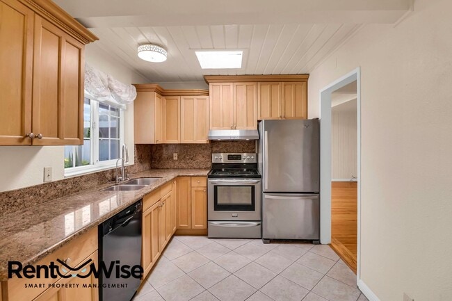 Building Photo - 4260 Ruthelma Ave