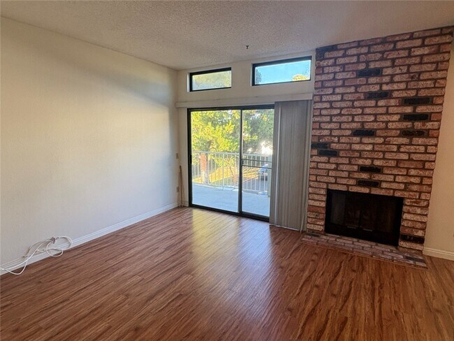 Building Photo - 17641 Sergio Cir