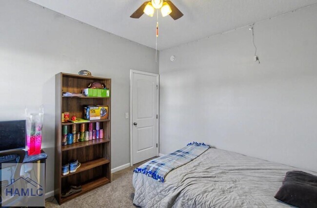 Building Photo - 56 Avondale Dr NE