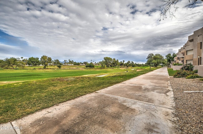 Building Photo - 4850 E Desert Cove Ave