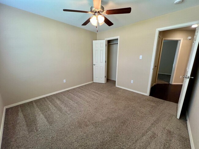 Building Photo - Beautiful 4 Bedroom House For Rent **ASK A...