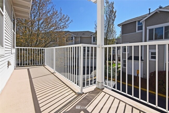 Building Photo - 11894 NE 163rd Pl