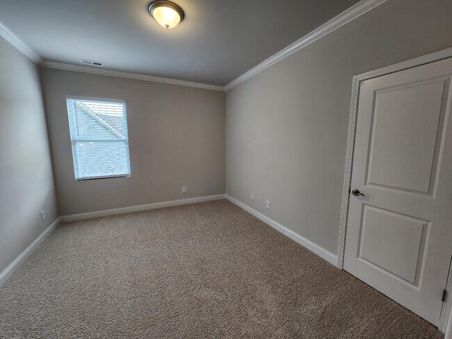 Building Photo - 5126 Helmsworth Dr