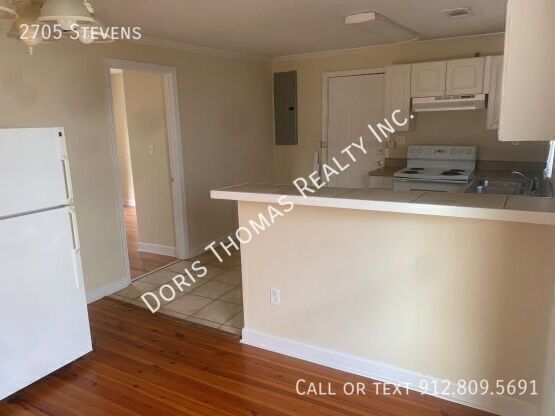 Building Photo - 2705 Stevens St