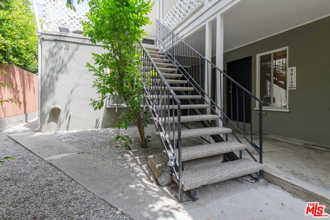 Building Photo - 9015 Rangely Ave