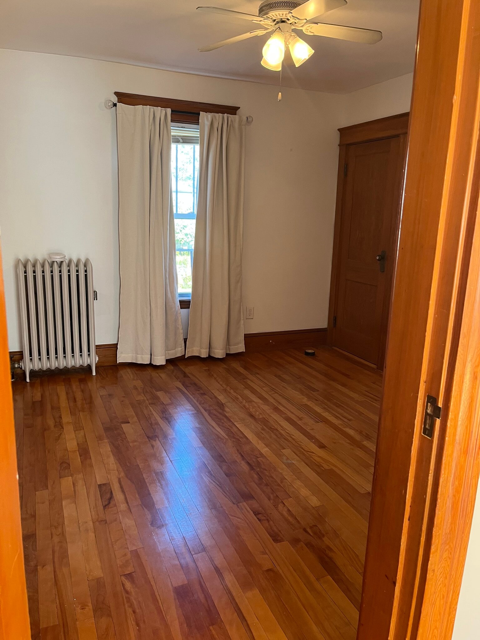 Bedroom - 28 Caleb St