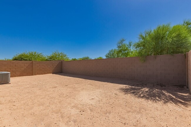 Building Photo - Brand New - Never Lived In 3 Bedroom / 2 B...