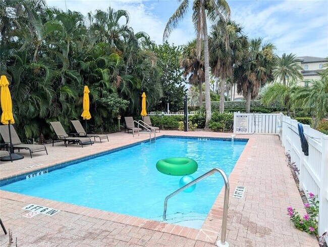 Building Photo - 2934 Gulf of Mexico Dr