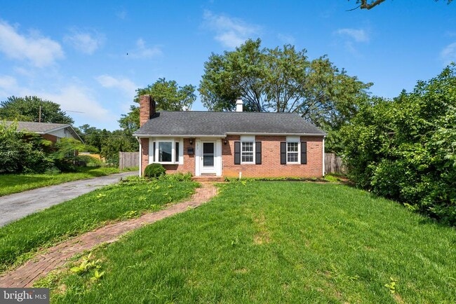 Building Photo - 1317 Cedarwood Dr