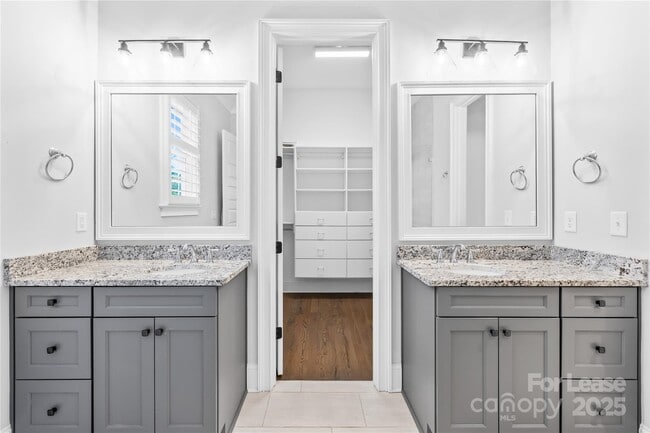 Building Photo - 124 Sisters Cove Ct