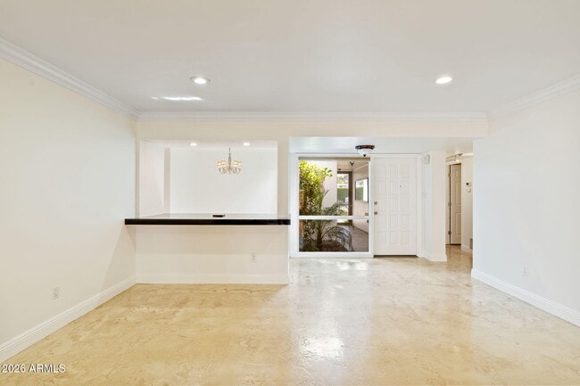 Building Photo - 2614 E Osborn Rd