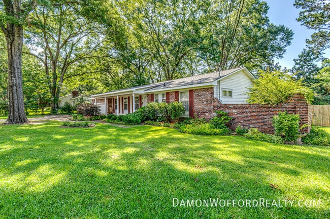 Building Photo - 1431 Brecon Dr